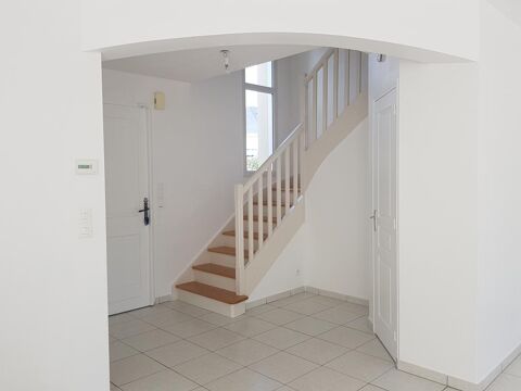  Maison � louer 7 pi�ces 182 m�