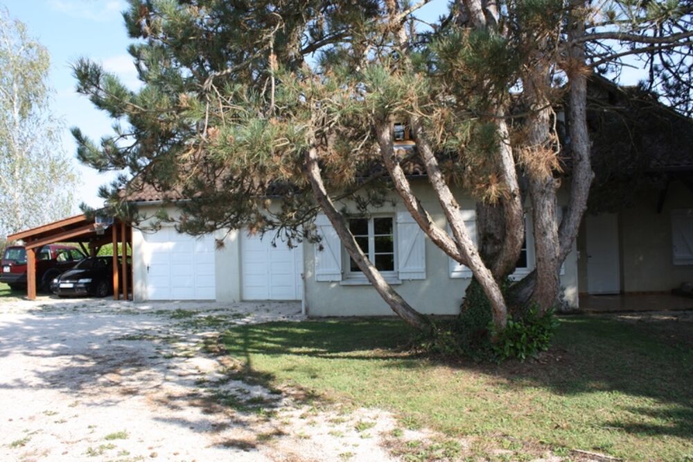 Maison à vendre 7 pièces proche de CUISERY (71) Maison au calme 200m2 - 5 chambres sur 3064m2 de terrain clos à 238 000 €