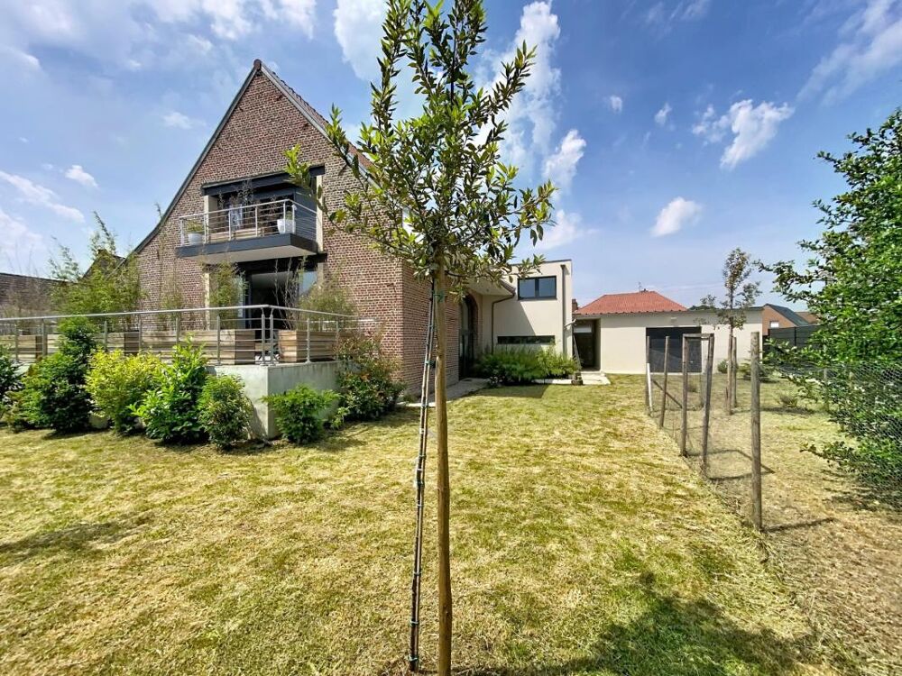 GRANGE RENOVEE DE 423 m² HABITABLES