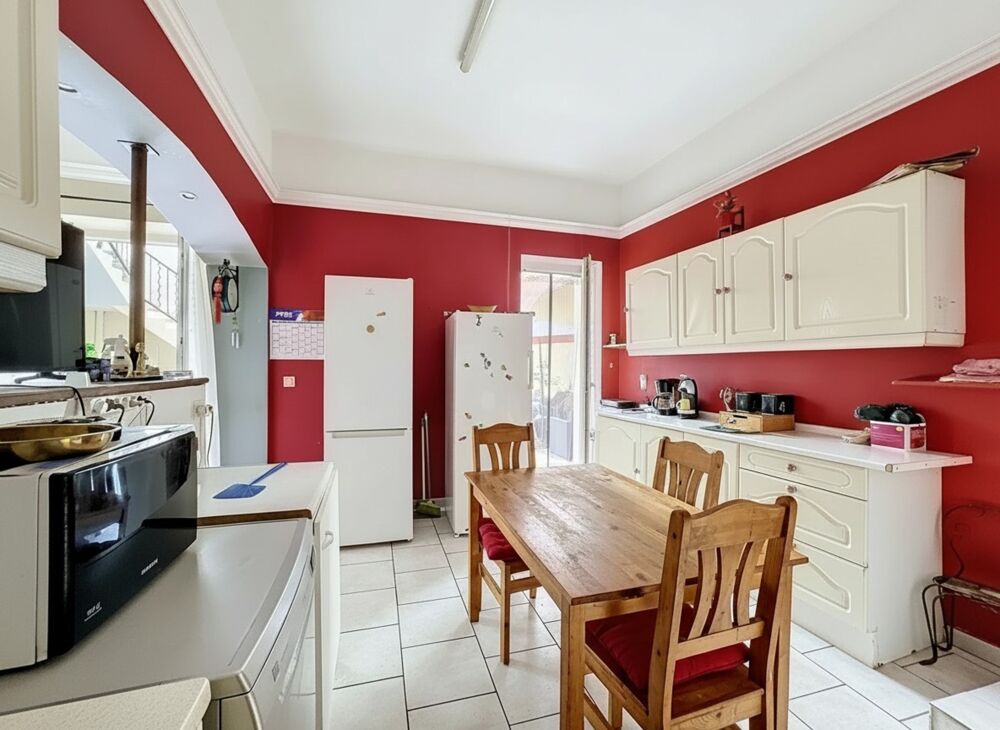 Appartement 87 m² avec terrasse et cave  Beaucaire, secteur Les Fontêtes