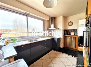  Appartement � vendre 4 pi�ces 130 m�