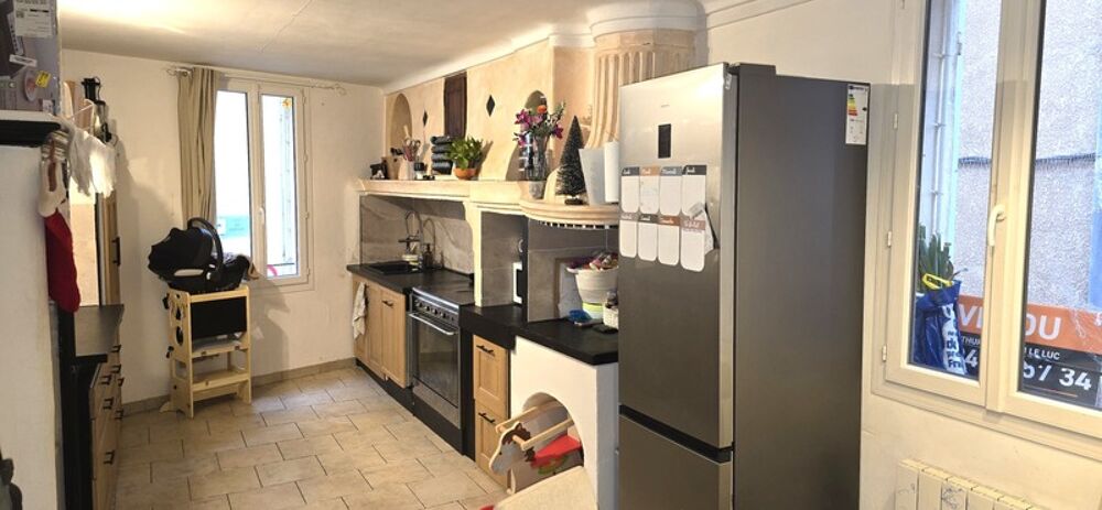 Maison de village T4 de 80,6 m2 avec garage et terrasse tropézienne