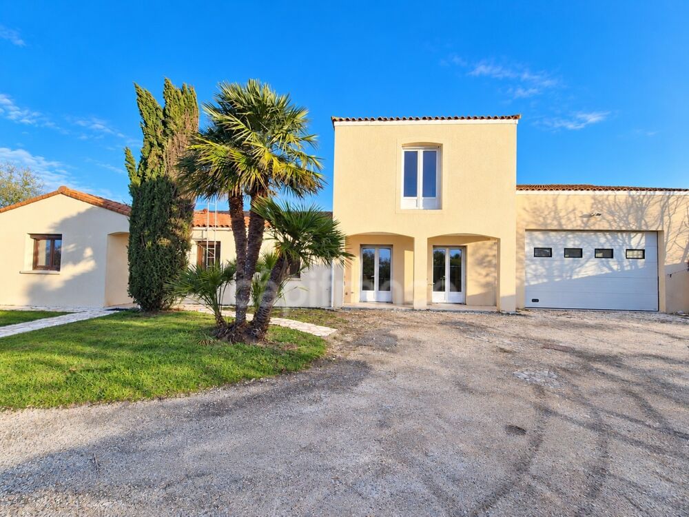 Vente Maison Maison à vendre 7 pièces SAINT GEORGES DE DIDONNE (17) - Grand Garage - Terrain de 945m² Saint georges de didonne