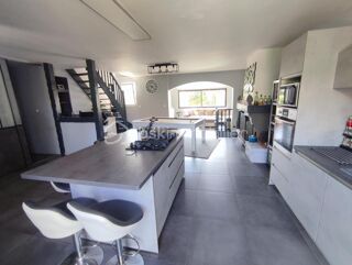  Maison  vendre 8 pices 135 m