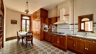  Maison � vendre 12 pi�ces 300 m�