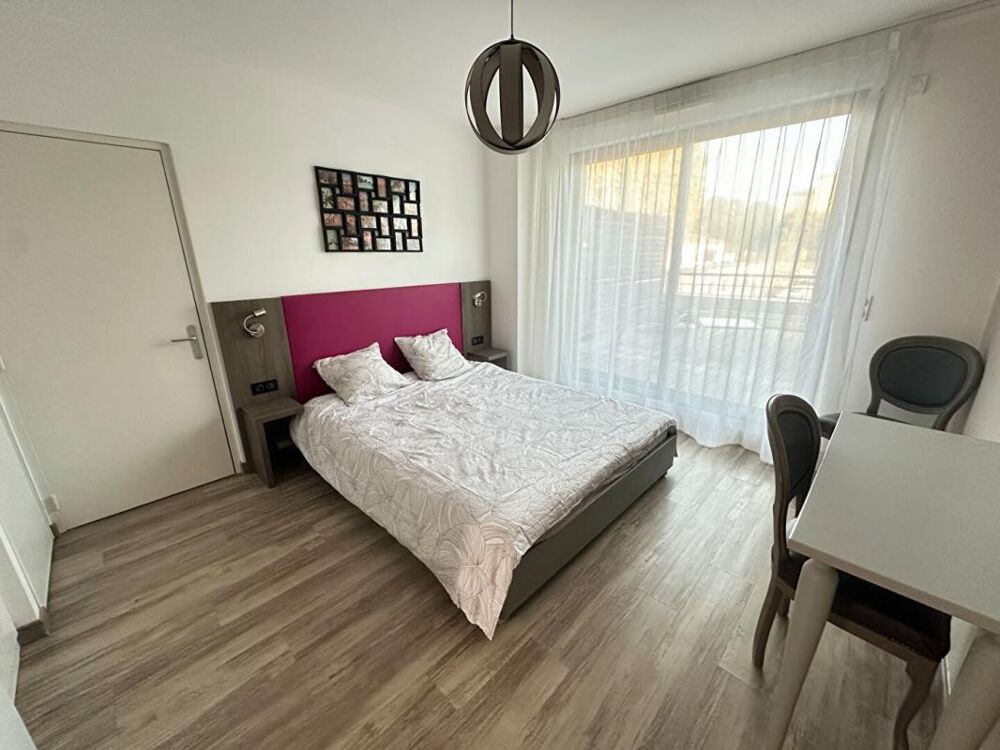 Exclusivité studio libre de bail résidence de vacances à Éguilles