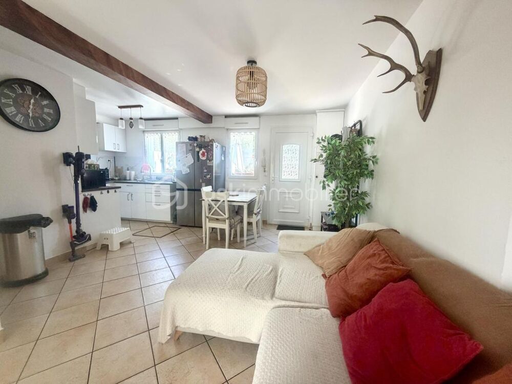 Maison divisée 110m2  Lot arrière  T4 + T2 en duplex avec dépendance