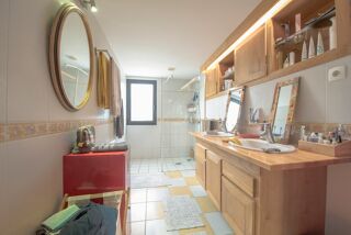  Maison � vendre 10 pi�ces 221 m�