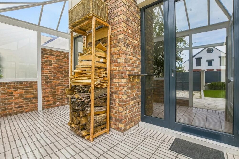 Vente Maison Maison de 6 pièces de 135 m² à Suresnes Suresnes