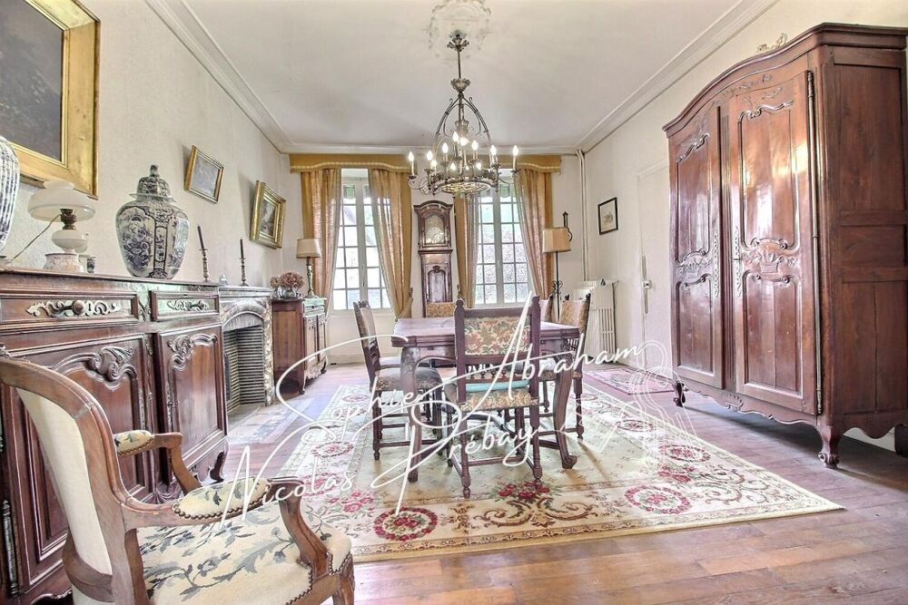 Élégante maison bourgeoise avec parc arboré au coeur de Toury