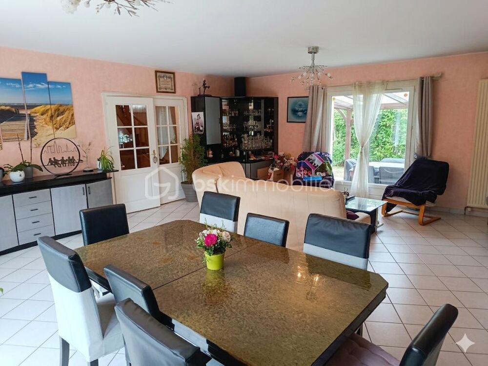 Votre maison idéale à découvrir - Spacieuse villa moderne au coeur d'un cadre reposant