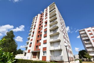 Apartment in Digoin, Cité Faïencerie
