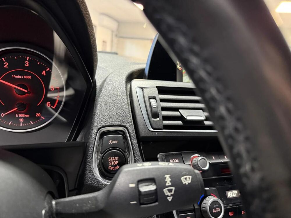 S&eacute;rie 1 (F21) LCI 3 portes 116d 1.5 12V 116 cv Bo&icirc;te auto PACK M 2017 occasion 85190 Venansault