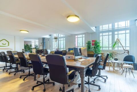 A louer bureaux en EXCELLENT ETAT avec balcon filant 10452 75011 Paris