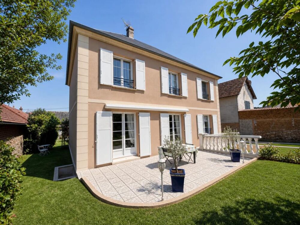 Maison de 166 m² avec grand atelier de 180 m² à côté d'Epernon