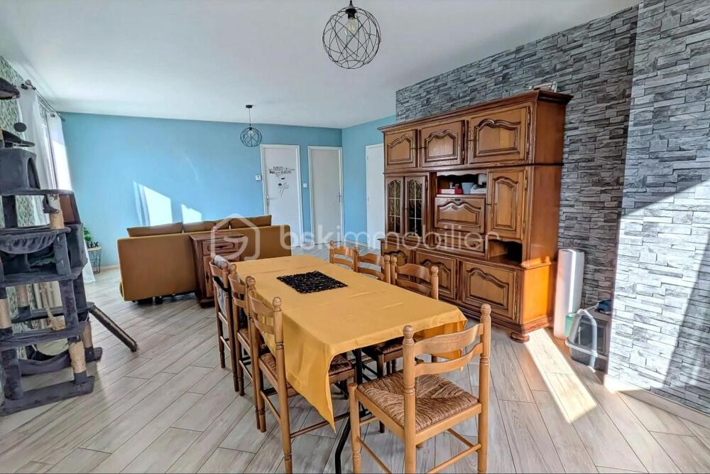 Vente Maison Maison familiale 6 chambres – Environnement calme – Accès rapide Rennes, Laval et Vitré La guerche de bretagne