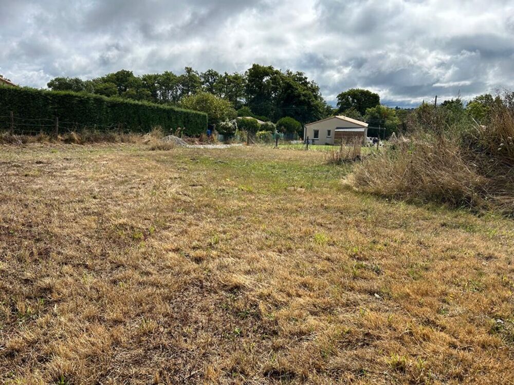Vente Terrain Au calme, beau terrain constructible de 1306 m2 à Vue (44640) Vue