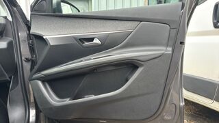 3008 1.5 BlueHDi 130 EAT8 Roadtrip - Automatique 2021 occasion 76200 Dieppe