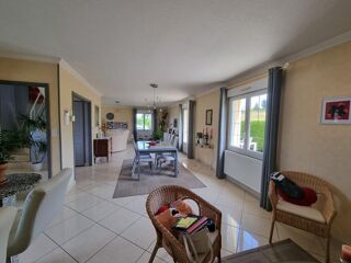  Maison  vendre 7 pices 145 m