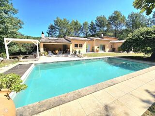  Villa à vendre 8 pièces 210 m²