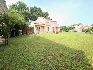  Maison � vendre 7 pi�ces 230 m�