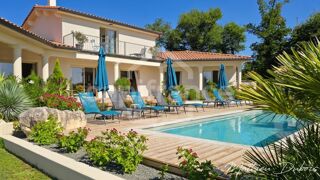  Villa à vendre 9 pièces 240 m²