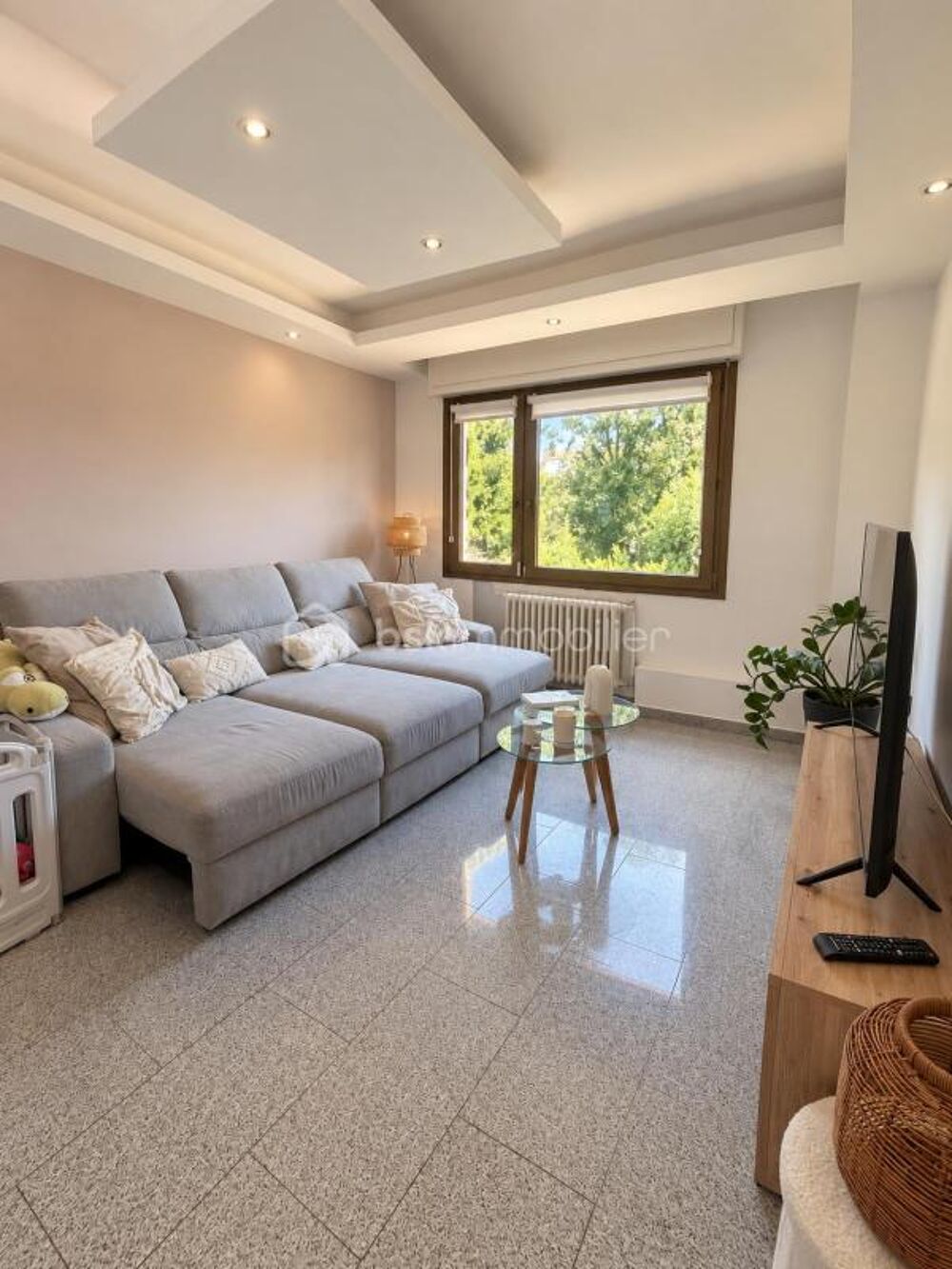 MAISON 3 CHAMBRES -GARAGE-JARDIN