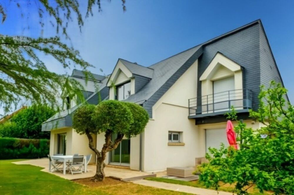 MESNIL ESNARD MAISON CONTEMPORAINE 242 M2