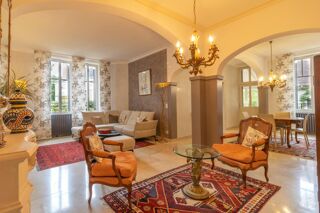  Maison à vendre 9 pièces 233 m²