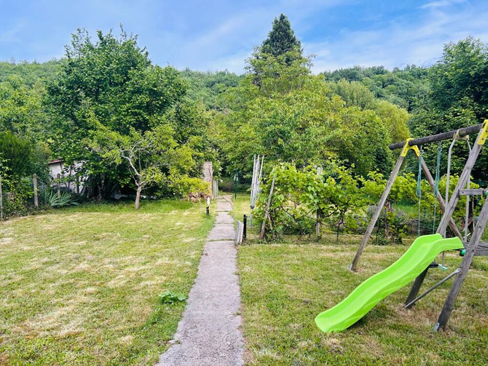 A vendre, maison de ville de type 4, aux portes de Périgueux 24000