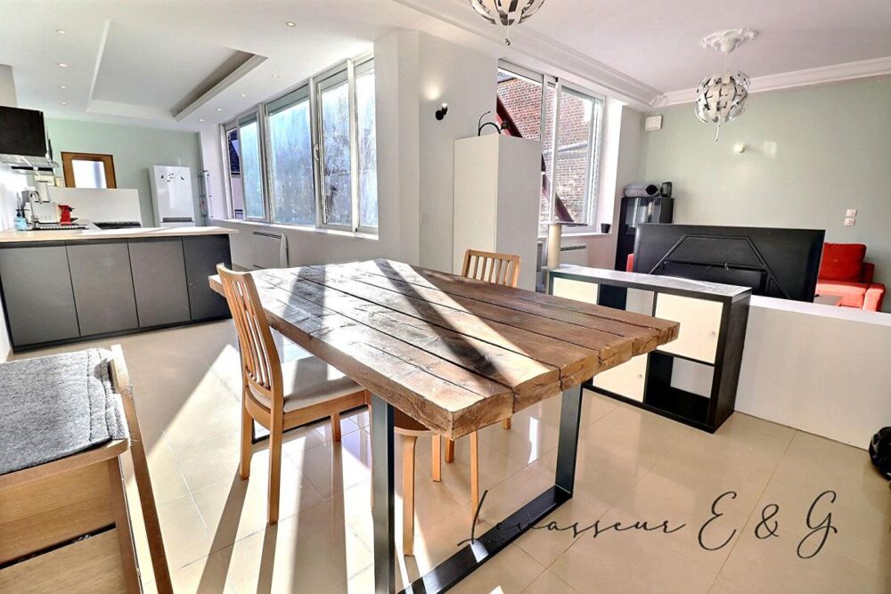 MÉRU CENTRE - APPARTEMENT ENTIÈREMENT RÉNOVÉ 61.64m² - REZ-DE-CHAUSSÉE - 2 STATIONNEMENTS