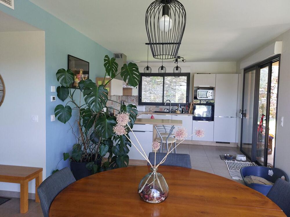 Pavillon plain pied T4 104m² + garage+parking