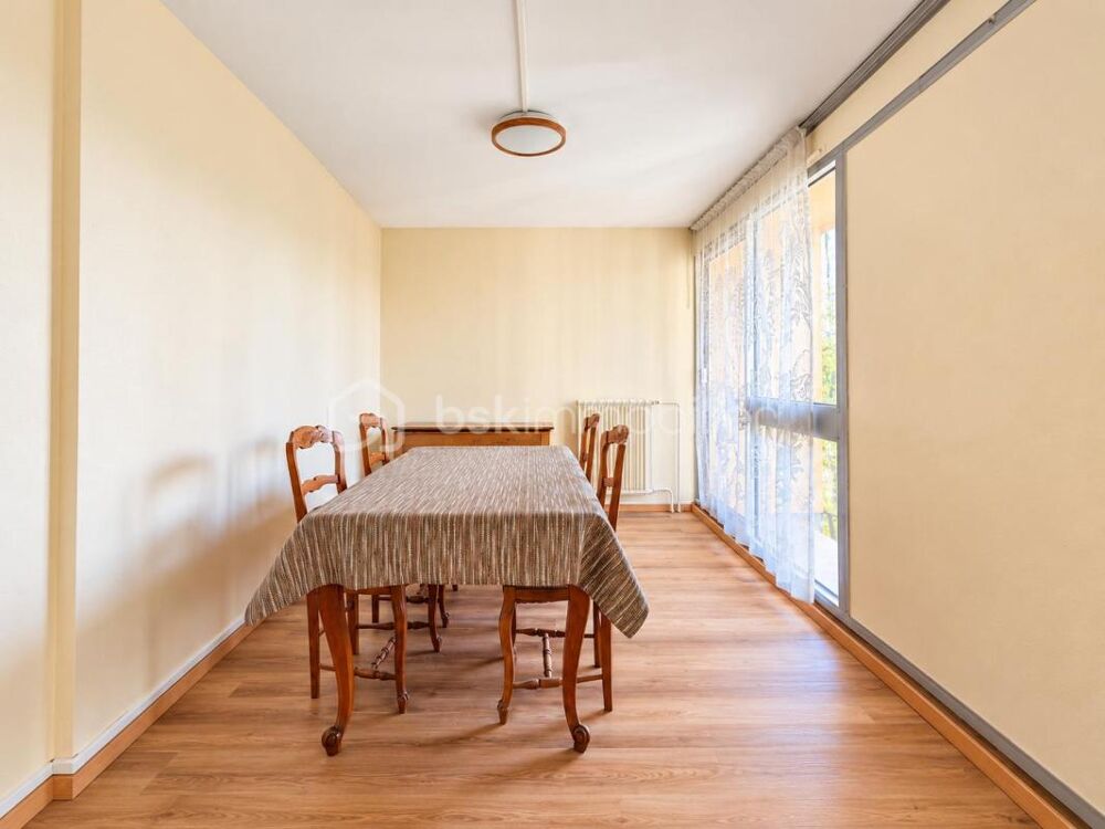 Vente Appartement Bel appartement 4 pièces lumineux rénové - 79 m ² - 2 places de parkings Stains