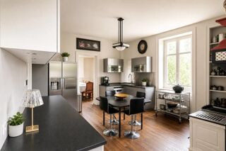  Maison à vendre 7 pièces 222 m²