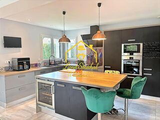  Maison à vendre 10 pièces 164 m²