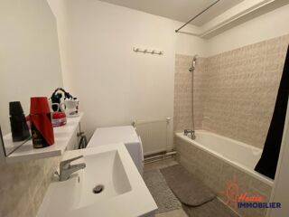  Appartement à louer 3 pièces 73 m²