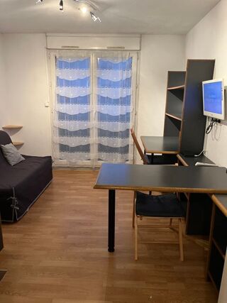  Appartement à louer 1 pièce 19 m²
