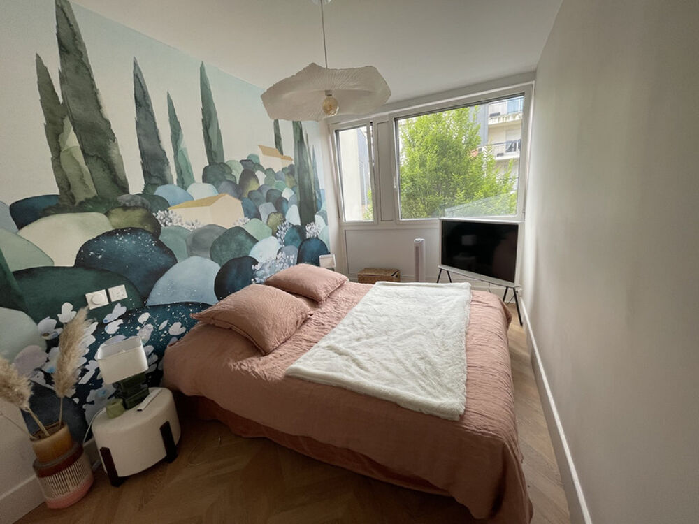 Angers/ T2 au 1er étage entièrement rénové de 50m2 avec balcon proche quartier Jardin des plantes, au pied du tramway et des com