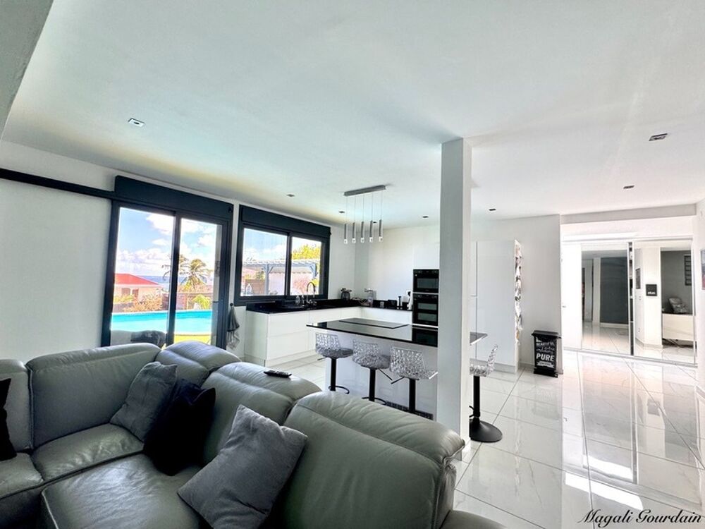 � vendre  Propri�t�/ch�teau Sainte-Anne (97180)