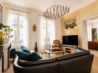  Immeuble à vendre 7 pièces 238 m² Bordeaux