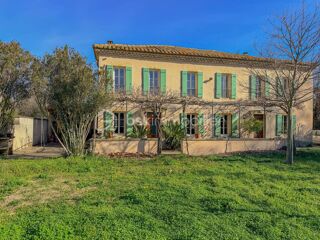  Propriété/château à vendre 7 pièces 208 m²