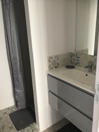  Appartement à louer 2 pièces 24 m²