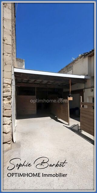  Immeuble  vendre 11 pices 258 m