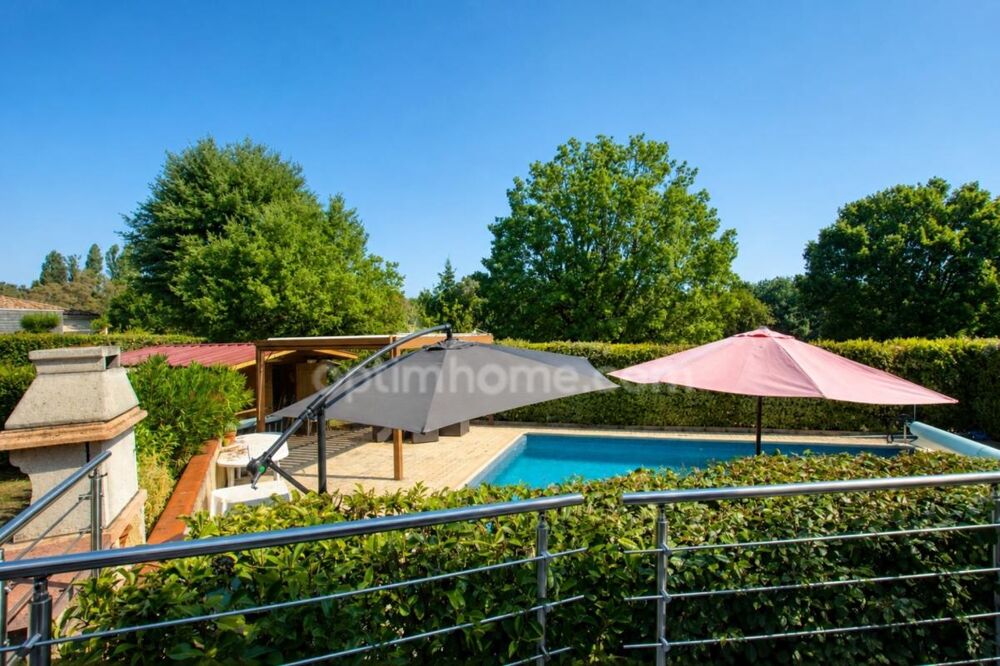 Vente Villa VILLARIÈS – VILLA FAMILIALE 179 M² AVEC PISCINE – 6 CHAMBRES – TERRAIN 1 500 M² – UN VÉRITABLE HAVRE DE PAIX Villaries