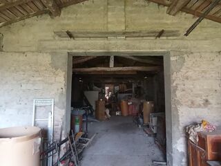  Parking / Garage � vendre 1 pi�ce 145 m�