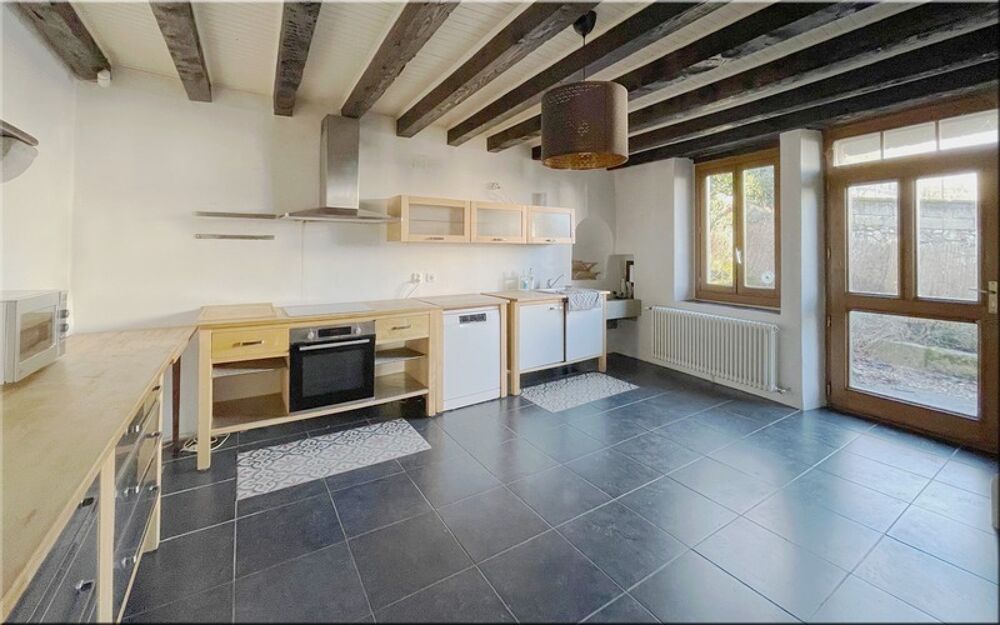 Maison à vendre 6 pièces THOIRY (01) Maison de village de charme - 240 m² habitables - Jardin - Grange