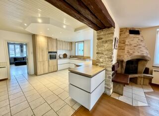  Maison à vendre 10 pièces 398 m²