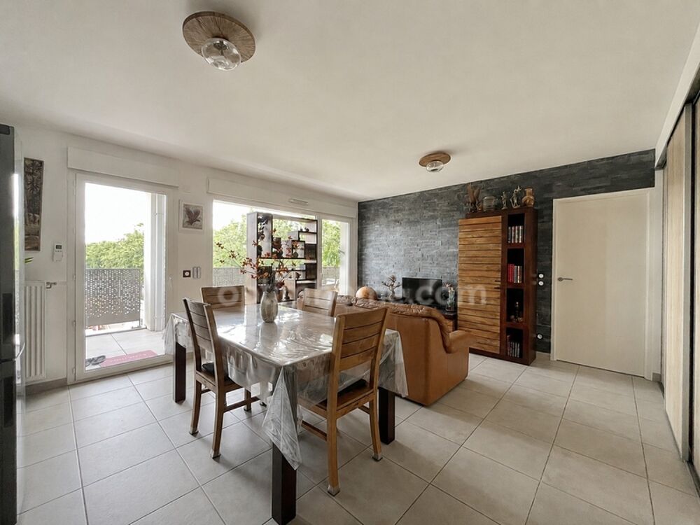 Appartement à vendre 3 pièces VAULX EN VELIN (69)