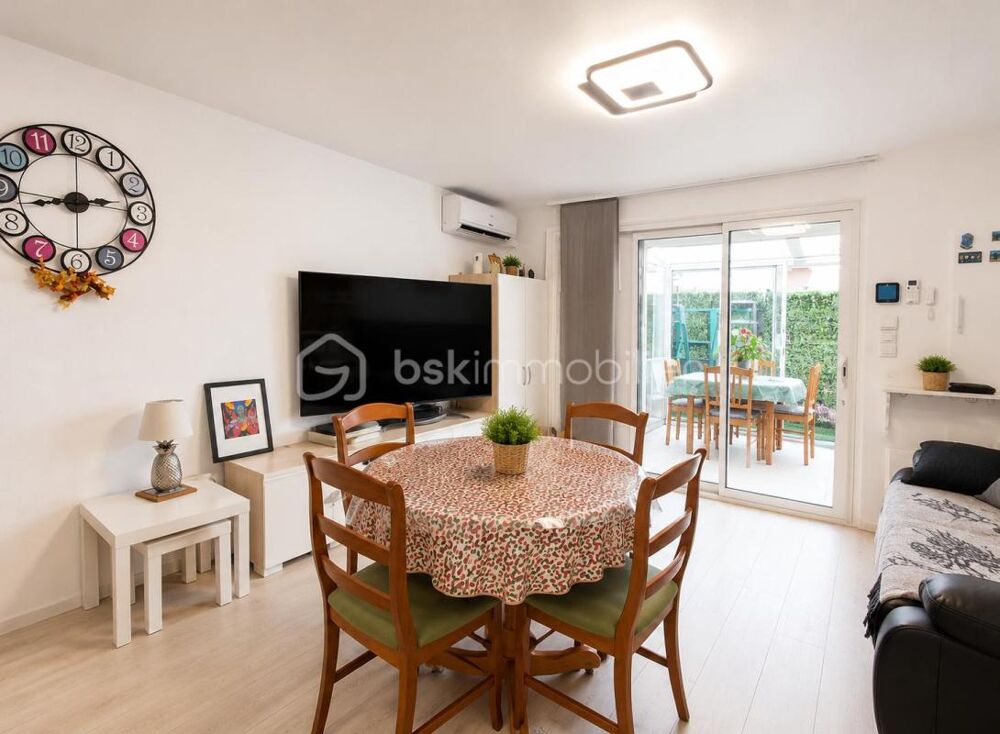 ? À vendre en exclusivité  Charmante villa rénovée à Torreilles Village Marin Catalan  À 2 minutes de la plage !