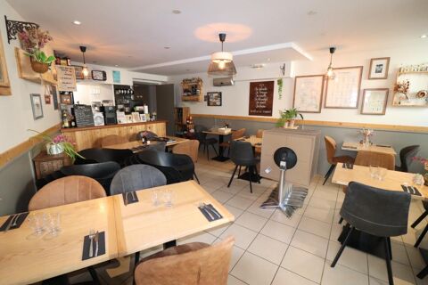 A VENDRE SUPERBE RESTAURANT AU COEUR DE ROCHEFORT (17) 192000 17300 Rochefort